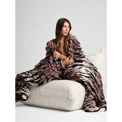 Comfrt Dreamer Blanket - Oversized Cozy Soft Warm Throw
